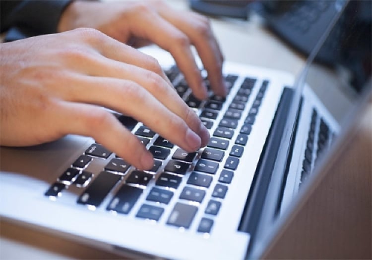 Shopee 年中促销有高达80%折扣