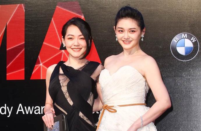 大S被酸“扯后腿” 小S护航回“我姐是好人”