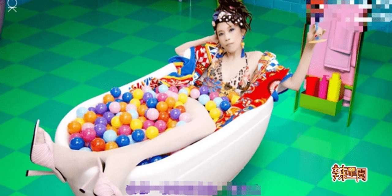 莫文蔚穿“辱华”服装　MV下架工作室道歉