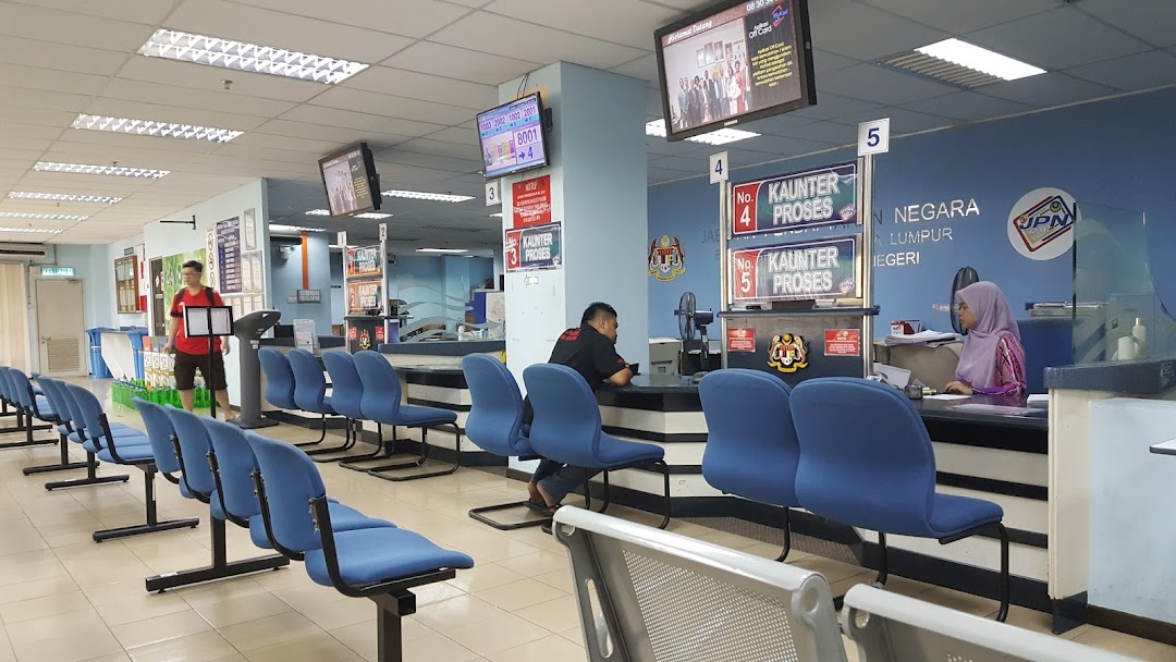 政府部门调整办公时间 提早下班