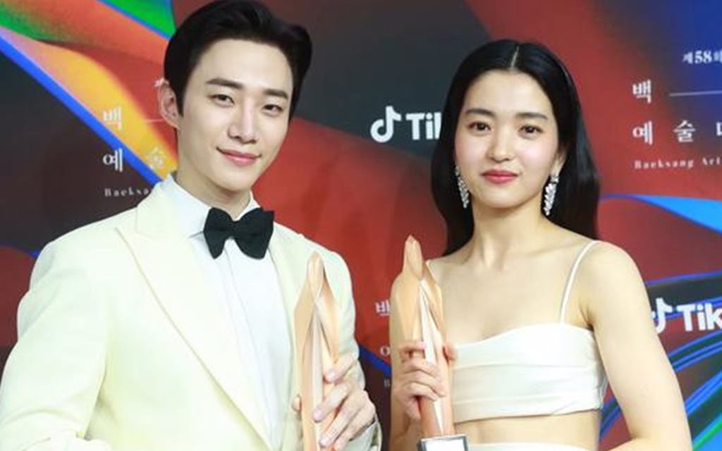 百想艺术大赏获奖名单出炉 李俊昊金泰梨夺视帝后