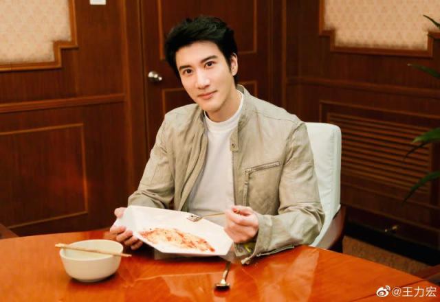 王力宏确诊新冠肺炎　经纪人曝光症状