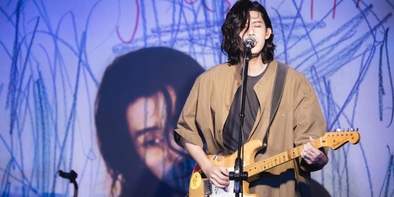 “心理出状况”急找心理咨询 李玉玺自嘲长发造型“很麻烦”