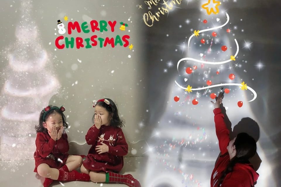 居家圣诞氛围照 0成本就能拍出幻彩圣诞树