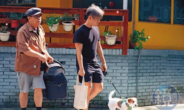 被拍与男友人吃饭遛狗 蔡康永方回应了