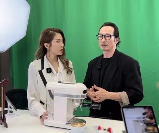 陈敏之陈豪直播带货 6小时破千万销售额