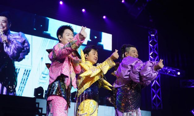 王祖蓝云顶开唱拿出氧气罩吸 郭富“乘”、张学“有”、郑“衣”健轮番上阵笑翻全场