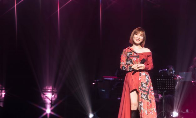 李佳薇大马开唱 被妹妹李佳欢、菲道尔曝个性超凶
