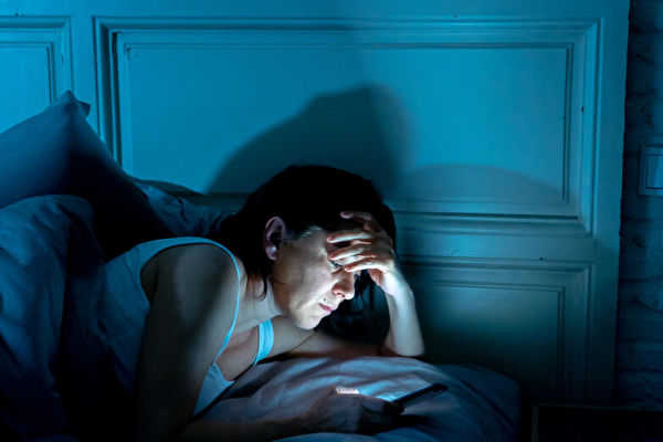 大马排名亚洲第二！每天平均使用电子设备长达8小时