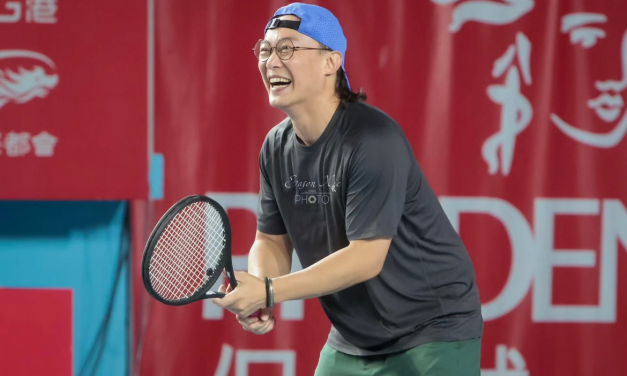 陈奕迅打球中暑晕倒受伤缝30多针 宣布重庆站演唱会延期