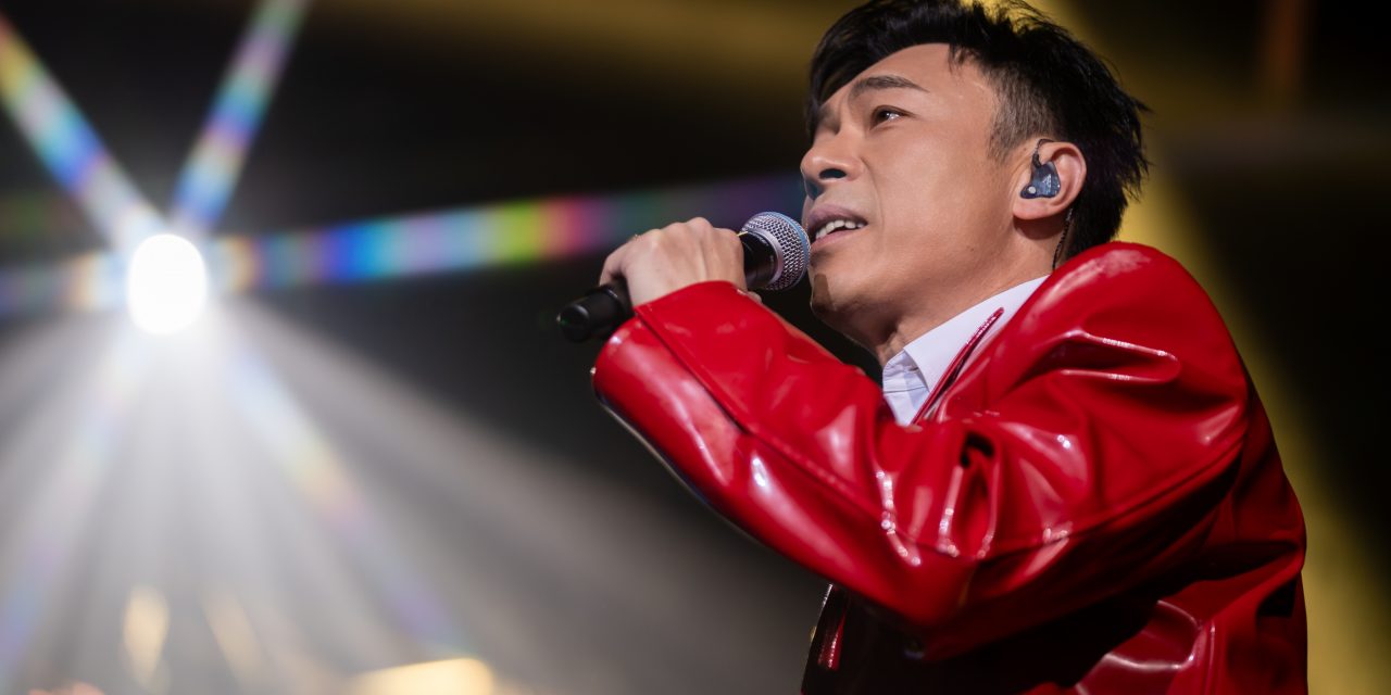 歌迷多年来力挺支持 许志安大马开唱感性落泪