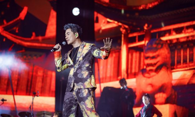 搞笑乌龙！在海关被误认大马人 演唱会秒变旅游宣传大使