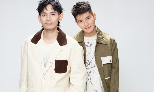 Fuying&Sam时隔2年合体回归 Fuying摔倒溅血缝3针