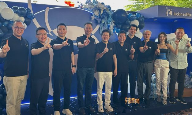 全马售价瑞幸咖啡正式在Sunway Pyramid开张营业