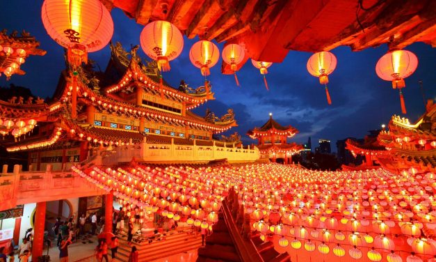 2025年接财神全攻略：吉时、方位与仪式完整指南
