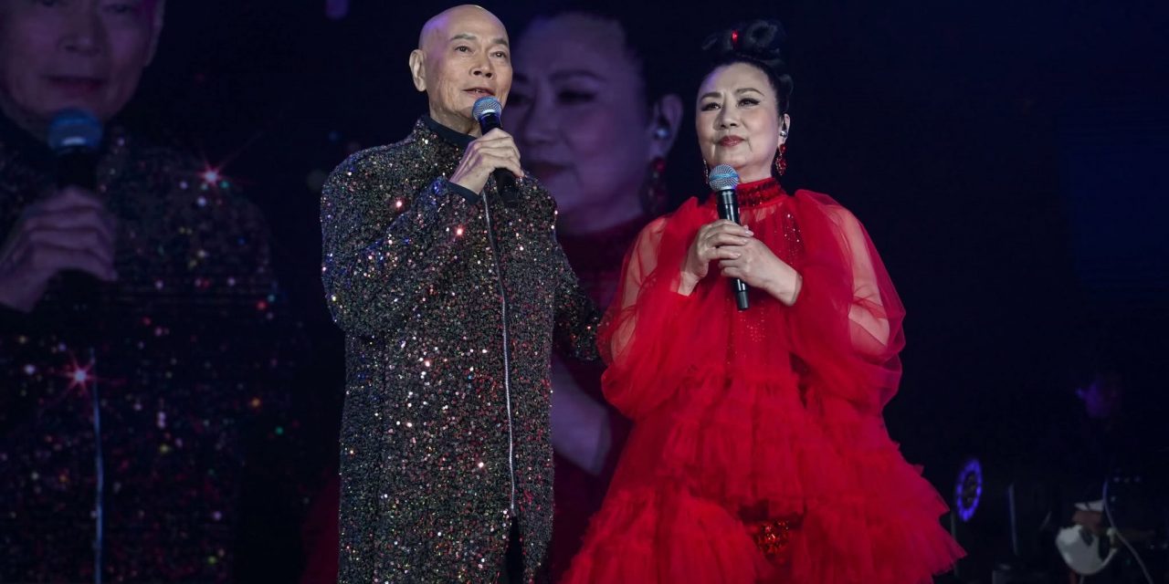 77岁汪明荃没打算退休 罗家英爆料老婆是“问题少女”