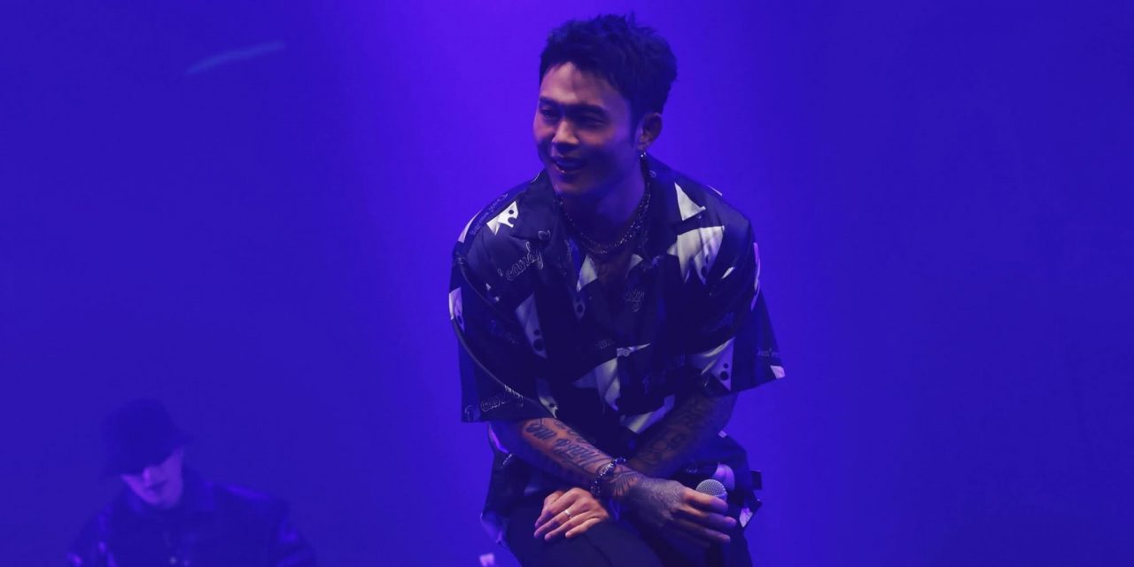 永彬 Ryan.B宠粉Encore 跟大马粉丝合照留念