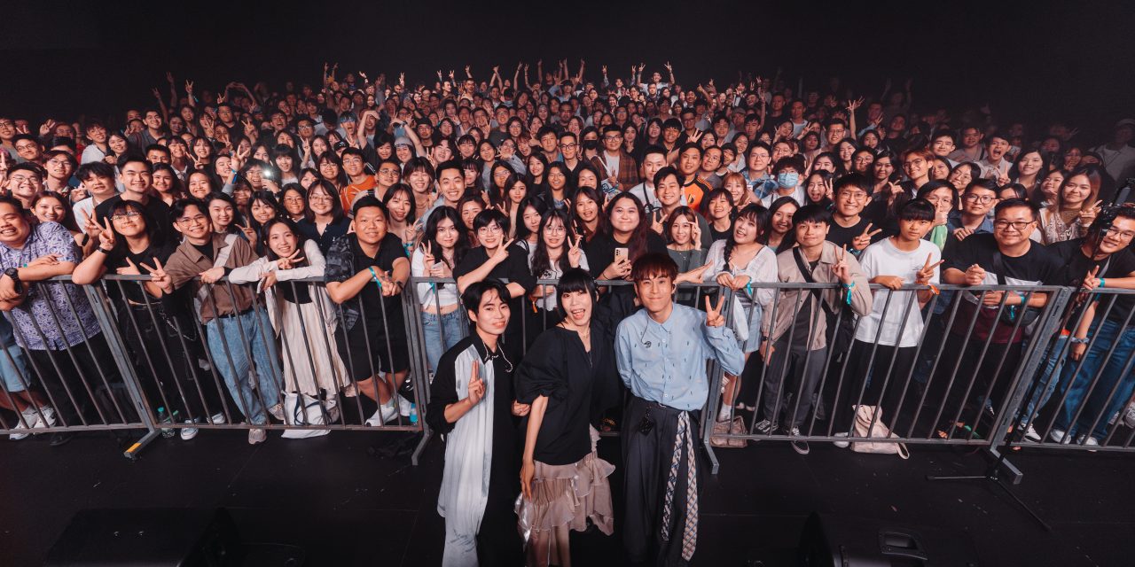 脆乐团在大马商场逛街迷路！恐龙的皮开唱笑果满满