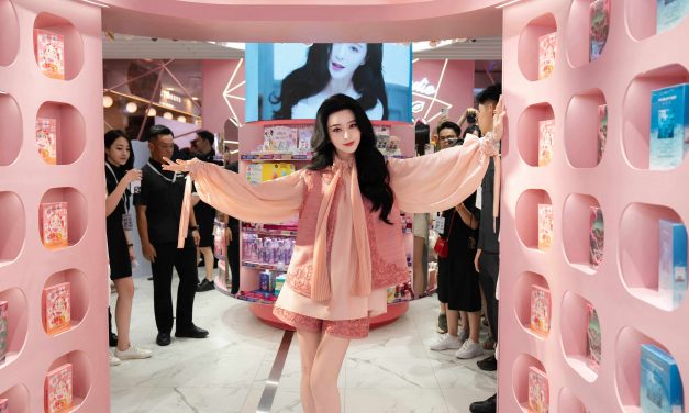 女神破防！范冰冰听粉丝真情告白泪洒现场