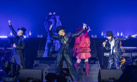 草蜢大马开唱致敬师傅梅艳芳 蔡一杰聊手术后心态