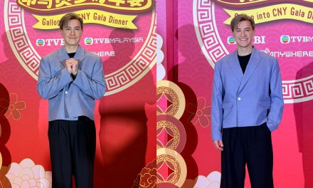 朱敏瀚回港后做韧带手术 拿着拐杖过农历新年