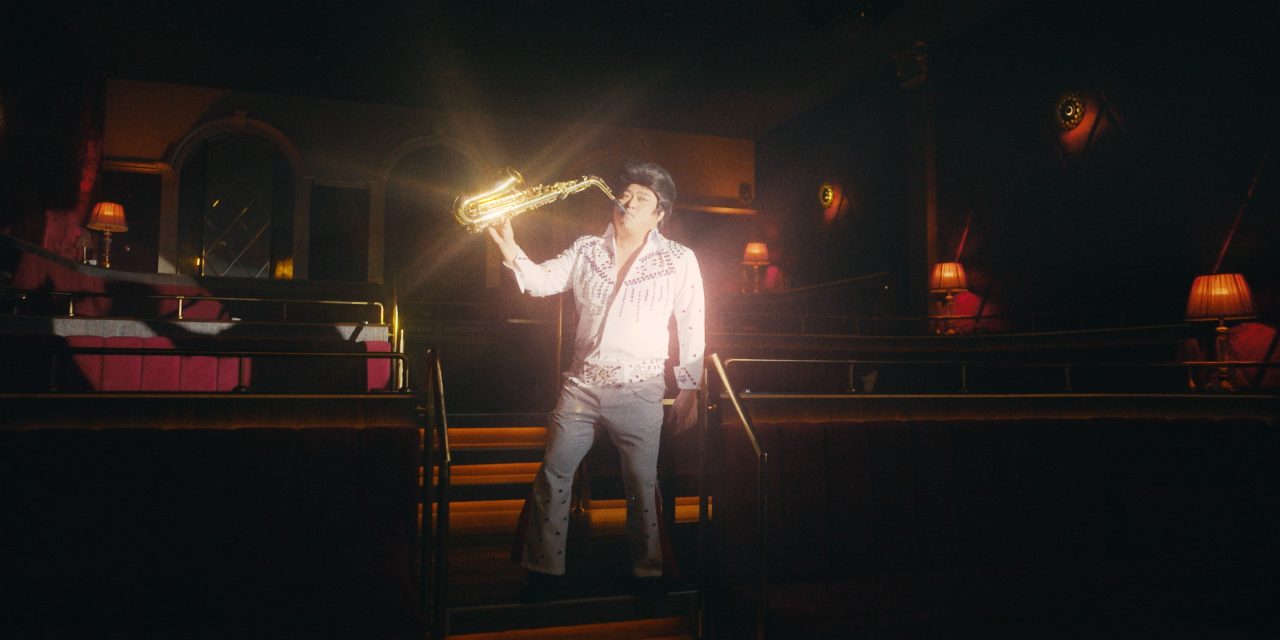 车志立化身“猫王”献唱《寄生下流》主题曲 Songbill担任MV男主角