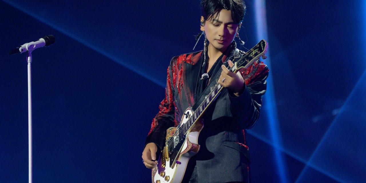 海来阿木亲揭大马缘分 高喊：多来马就越红！