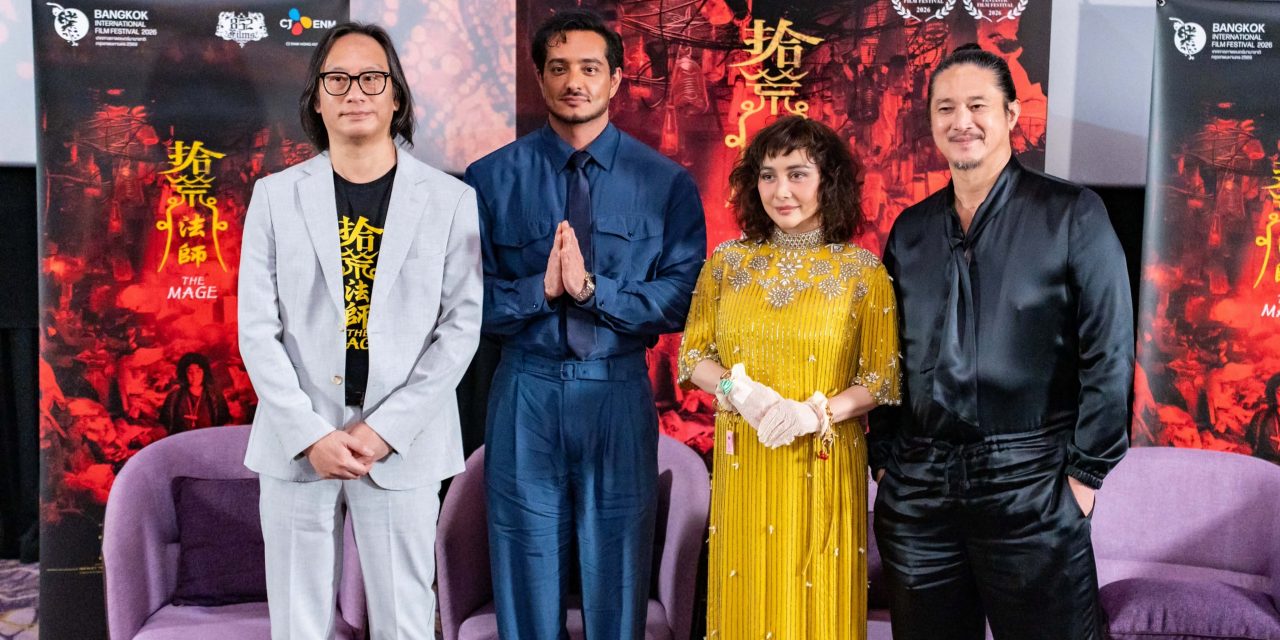 何超拍戏受伤仍踢旋风腿 称《拾荒法师》是人生第二部代表作